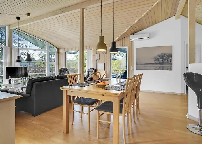 Casa vacanze In With Sauna Fårvang